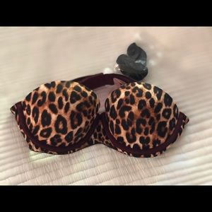 Victoria’s Secret Pink strapless bra (BNWT) 34A